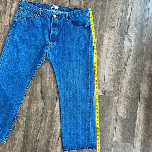 Levi’s 501XX Straight Leg Medium Wash Denim Jeans - Picture 8 of 11
